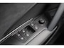 Volkswagen Tayron 1.5 eHybrid R-Line Edition 272PK / 200kW DSG, Comfort pakket plus (verwarmbare voorstoelen, verwarmbare achterbank, verwarmbare voorruit), LED Matrix (IQ.Lights), panoramadak, Harman Kardon geluidssysteem, Black Style pakket, draadloos Apple Carplay & Android Auto, DAB+, elektrische achterklep (Easy Open & Close), parkeerassistent (Park Assist Pro), 3-zone climatronic, adaptief onderstel (DCC), dodehoekdetectie (Side Assist), adaptieve cruise control (ACC), ErgoActive voorstoelen met massage- en geheugenfunctie, elektrisch verstel-, verwarm- en inklapbare buitenspiegels, lederen 'Varenna' bekleding, 20" 'York' LMV etc.