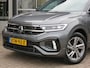 Volkswagen T-Roc 1.5 TSI 150pk DSG-aut. R-LINE / Trekhaak afn. / IQ Light / Camera / Stoelverw./ FABRIEKS garantie