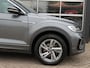 Volkswagen T-Roc 1.5 TSI 150pk DSG-aut. R-LINE / Trekhaak afn. / IQ Light / Camera / Stoelverw./ FABRIEKS garantie