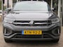 Volkswagen T-Roc 1.5 TSI 150pk DSG-aut. R-LINE / Trekhaak afn. / IQ Light / Camera / Stoelverw./ FABRIEKS garantie