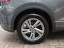 Volkswagen T-Roc 1.5 TSI 150pk DSG-aut. R-LINE / Trekhaak afn. / IQ Light / Camera / Stoelverw./ FABRIEKS garantie