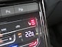 Volkswagen T-Roc 1.5 TSI 150pk DSG-aut. R-LINE / Trekhaak afn. / IQ Light / Camera / Stoelverw./ FABRIEKS garantie