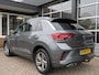Volkswagen T-Roc 1.5 TSI 150pk DSG-aut. R-LINE / Trekhaak afn. / IQ Light / Camera / Stoelverw./ FABRIEKS garantie