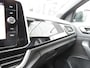 Volkswagen T-Roc 1.5 TSI 150pk DSG-aut. R-LINE / Trekhaak afn. / IQ Light / Camera / Stoelverw./ FABRIEKS garantie