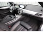 BMW 5-Serie 520i High Executive Aut8 | 184PK | Panoramadak | Sfeerverlichting | Comfortstoelen + Memory | Vol leder | Zonnenschermen | Camera | 2018.