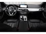 BMW 5-Serie 520i High Executive Aut8 | 184PK | Panoramadak | Sfeerverlichting | Comfortstoelen + Memory | Vol leder | Zonnenschermen | Camera | 2018.