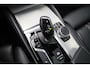 BMW 5-Serie 520i High Executive Aut8 | 184PK | Panoramadak | Sfeerverlichting | Comfortstoelen + Memory | Vol leder | Zonnenschermen | Camera | 2018.
