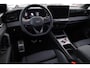 Volkswagen Tiguan 1.5 eHybrid R-Line Edition 272PK / 200kW DSG, Wegklapbare trekhaak incl. aanhangermanoeuvreerhulp (Trailer Assist), LED Matrix (IQ.Lights), adaptieve cruise control (ACC) met Travel Assist, 20" 'York' LMV, parkeerassistent (Park Assist Pro), Comfort pakket plus (verwarmbare voorstoelen, verwarmbare achterbank, verwarmbare voorruit), elektrische achterklep (Easy Open & Close), panoramadak, Harman Kardon geluidssysteem, Black Style pakket, Interieur Style pakket (lederen 'Varenna' bekleding, elektrisch verstelbare ErgoActive voorstoelen met massage- en geheugenfunctie), draadloos Apple Carplay & Android Auto, dodehoekdetectie (Side Assist) etc.