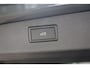Volkswagen Tiguan 1.5 eHybrid R-Line Edition 272PK / 200kW DSG, Wegklapbare trekhaak incl. aanhangermanoeuvreerhulp (Trailer Assist), LED Matrix (IQ.Lights), adaptieve cruise control (ACC) met Travel Assist, 20" 'York' LMV, parkeerassistent (Park Assist Pro), Comfort pakket plus (verwarmbare voorstoelen, verwarmbare achterbank, verwarmbare voorruit), elektrische achterklep (Easy Open & Close), panoramadak, Harman Kardon geluidssysteem, Black Style pakket, Interieur Style pakket (lederen 'Varenna' bekleding, elektrisch verstelbare ErgoActive voorstoelen met massage- en geheugenfunctie), draadloos Apple Carplay & Android Auto, dodehoekdetectie (Side Assist) etc.