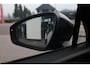 Volkswagen Tiguan 1.5 eHybrid R-Line Edition 272PK / 200kW DSG, Wegklapbare trekhaak incl. aanhangermanoeuvreerhulp (Trailer Assist), LED Matrix (IQ.Lights), adaptieve cruise control (ACC) met Travel Assist, 20" 'York' LMV, parkeerassistent (Park Assist Pro), Comfort pakket plus (verwarmbare voorstoelen, verwarmbare achterbank, verwarmbare voorruit), elektrische achterklep (Easy Open & Close), panoramadak, Harman Kardon geluidssysteem, Black Style pakket, Interieur Style pakket (lederen 'Varenna' bekleding, elektrisch verstelbare ErgoActive voorstoelen met massage- en geheugenfunctie), draadloos Apple Carplay & Android Auto, dodehoekdetectie (Side Assist) etc.