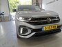 Volkswagen T-Roc 1.0 TSI 110pk R-Line Business Black Style / Navigatie / LM 18 inch / LED / Camera / Park Assist / Digital cockpit