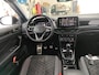 Volkswagen T-Roc 1.0 TSI 110pk R-Line Business Black Style / Navigatie / LM 18 inch / LED / Camera / Park Assist / Digital cockpit