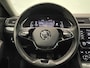 Skoda Superb Combi 1.4 TSI iV Business Edition PHEV Automaat Navigatie Stoelverwarming Voor en Achter Draadloze Telefoonlader Stuurverwarming Cruise Control Elektrisch Verstelbare Stoelen Apple CarPlay