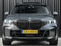 BMW X5 xDrive50e M-Sport Pro | Panoramadak met skylounge | Bowers en Wilkins | Alcantare hemel | Assisted driving prof. | Elektr. trekhaak | Comfort seats | Stoelventilatie en verwarming | Massage |