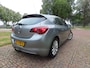 Opel Astra 1.6 Turbo Cosmo 180 PK!!! Climatecontrol Cruisecontrol Pdc Trekhaak Half leer Sfeerverlichting Lm Velgen***Goed Onderhouden***