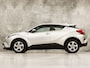 Toyota C-HR / C-HR+ 1.8 Hybrid Sport Automaat (NAVIGATIE, CLIMATE, CAMERA, SPORTSTOELEN, ADAPTIVE CRUISE, ZWART HEMEL, NIEUWSTAAT)