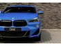 BMW X2 2.0i xDrive | M-Sport | Navigatie | Panorama | Leder | Memory | PDC | 19"LM | NL Auto | Misano Blau