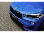 BMW X2 2.0i xDrive | M-Sport | Navigatie | Panorama | Leder | Memory | PDC | 19"LM | NL Auto | Misano Blau