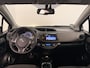 Toyota Yaris 1.5 Hybrid Dynamic | All-Season banden | Privacy Glass | Camera |