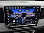 Volkswagen Tiguan 1.5 eHybrid R-Line Edition 204 PK Plug in hybrid | Trekhaak | 360 Camera | Stoelverwaming | Stuurverwarming | Panoramadak | Navigatie | Apple Carplay | Android Auto | Dodehoeksensoren | Elektrische achterklep | Keyless access |