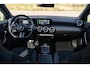 Mercedes-Benz A-klasse 180 AMG Line|BTW|Facelift|Panoramadak|Sfeerverlichting|CarPlay|LED|Org NL NAP|1 Eig|Dealer Onderhouden