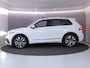 Volkswagen Tiguan 1.4 TSI eHybrid R-Line Business 245 pk Automaat (DSG) | Private lease vanaf €766 | Navigatie | Panoramadak | Park assist | Rondomzicht camera | Head-up display | Lederen bekleding | Elektr. voorstoelen met geheugen | R-Line |