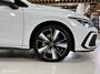 Volkswagen Golf 1.4 eHybrid GTE | Pano | IQ | Dodehoek | ACC | Cam | Mistlampen | 18" | Apple- & Android Carplay | Stoel- & stuurverwarming | 245 PK