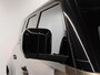 Land Rover Defender 2.0 P300e 110 X-Dynamic HSE