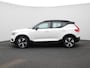 Volvo XC40 Recharge P8 AWD | Automaat | Panoramadak | Apple Carplay / Android Auto | Harman Kardon | Parkeersensoren | Virtual Cockpit | Trekhaak | Stoel-Stuurverwarming | Elektrische Achterklep | 360 Achteruitrijcamera | Navigatie | Climate Control | Cruise Control | Lichtmetalen Velgen |