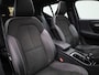 Volvo XC40 Recharge P8 AWD | Automaat | Panoramadak | Apple Carplay / Android Auto | Harman Kardon | Parkeersensoren | Virtual Cockpit | Trekhaak | Stoel-Stuurverwarming | Elektrische Achterklep | 360 Achteruitrijcamera | Navigatie | Climate Control | Cruise Control | Lichtmetalen Velgen |