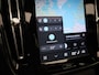 Volvo XC40 Recharge P8 AWD | Automaat | Panoramadak | Apple Carplay / Android Auto | Harman Kardon | Parkeersensoren | Virtual Cockpit | Trekhaak | Stoel-Stuurverwarming | Elektrische Achterklep | 360 Achteruitrijcamera | Navigatie | Climate Control | Cruise Control | Lichtmetalen Velgen |