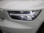 Volvo XC40 Recharge P8 AWD | Automaat | Panoramadak | Apple Carplay / Android Auto | Harman Kardon | Parkeersensoren | Virtual Cockpit | Trekhaak | Stoel-Stuurverwarming | Elektrische Achterklep | 360 Achteruitrijcamera | Navigatie | Climate Control | Cruise Control | Lichtmetalen Velgen |