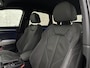 Audi Q3 35 TFSI S-Line | ACC | Trekhaak | Leder | Sportstoelen | Matrix-LED | Standkachel | Sfeerverlichting | Uniek Interieur | Carplay | 20 inch | Audi-Sound | Getint Glas | Lane-Assist | Stoelverwarming | Virtual-Cockpit | Dodehoek |