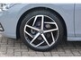 Volkswagen Golf 1.5 eTSI Style 1e EIG_IQ-LED_PANO_HUD_ADAP-CRUIS_CAM_KEYLESS.