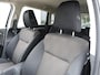 Honda Jazz 1.3 i-VTEC 102pk CVT Elegance + 4 Seizoenenbanden en Verlichte Instaplijsten en Spoiler en Groot Navigatiesysteem