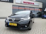 Honda Jazz 1.3 i-VTEC 102pk CVT Elegance + 4 Seizoenenbanden en Verlichte Instaplijsten en Spoiler en Groot Navigatiesysteem