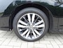 Honda Jazz 1.3 i-VTEC 102pk CVT Elegance + 4 Seizoenenbanden en Verlichte Instaplijsten en Spoiler en Groot Navigatiesysteem