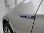 Volkswagen Passat 1.4 TSI GTE Highline | Panoramadak | Leder/alcantara | Adaptive cruise | Stoelverwarming | Climate control | Camera | Park assist | Navigatie | Carplay | Sfeerverlichting
