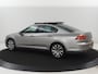 Volkswagen Passat 1.4 TSI GTE Highline | Panoramadak | Leder/alcantara | Adaptive cruise | Stoelverwarming | Climate control | Camera | Park assist | Navigatie | Carplay | Sfeerverlichting