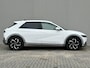 Hyundai Ioniq 5 Lounge 77.4 kWh / Dealer Onderhouden/ Accu SoH 99 % / WLTP 507 km / CCS Snel Laden / Lederen Bekleding / Stoelventilatie / Elektr. Voorstoelen / Elektrische Achterklep / Stuur-, Stoel- & Achterbankverwarming / Rondomzicht camera / Navi / Apple Carplay & Android Auto / 19" LM wielen /