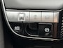 Hyundai Ioniq 5 Lounge 77.4 kWh / Dealer Onderhouden/ Accu SoH 99 % / WLTP 507 km / CCS Snel Laden / Lederen Bekleding / Stoelventilatie / Elektr. Voorstoelen / Elektrische Achterklep / Stuur-, Stoel- & Achterbankverwarming / Rondomzicht camera / Navi / Apple Carplay & Android Auto / 19" LM wielen /