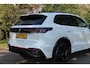 Volkswagen Tiguan 1.5 eHybrid R-Line Business | IQ | Pano | Trekhaak | 360° cam | Elek. klep
