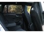 Volkswagen Tiguan 1.5 eHybrid R-Line Business | IQ | Pano | Trekhaak | 360° cam | Elek. klep