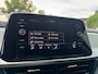 Volkswagen T-Roc 1.0 TSI Life Business CAMERA / ACC / STOEL & STUURVERW / LED / KEYLESS GO / TELEFOONLADER / ECC / CARPLAY / NAVI