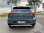 Volkswagen T-Roc 1.0 TSI Life Business CAMERA / ACC / STOEL & STUURVERW / LED / KEYLESS GO / TELEFOONLADER / ECC / CARPLAY / NAVI