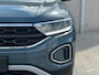 Volkswagen T-Roc 1.0 TSI Life Business CAMERA / ACC / STOEL & STUURVERW / LED / KEYLESS GO / TELEFOONLADER / ECC / CARPLAY / NAVI