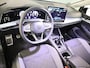 Volkswagen Golf 1.5 TSI Life GOAL 116 pk | Private lease vanaf €534 | Navigatie | Trekhaak (wegklapbaar) | Parkeersensoren | Achteruitrijcamera | Autom. airco (3 zones) | LED Plus koplampen |