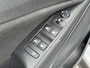Opel Crossland Ultimate 1.2 Turbo 110pk | ALCANTARA | CAMERA | KEYLESS ENTRY | DODEHOEKBEW. | NAVI | AGR-STOELEN | APPLE CARPLAY | 17'' LM | CLIMA | CRUISE CONTROL