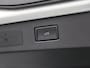 Volkswagen T-Roc 1.5 eTSI R-Line 150pk DSG | Led Matrix | Camera | Trekhaak | Elektrische achterklep | Stoel- & Stuurverwarming | Keyless | Navigatie | Cruise control |