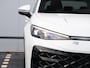 Volkswagen T-Roc 1.5 eTSI R-Line 150pk DSG | Led Matrix | Camera | Trekhaak | Elektrische achterklep | Stoel- & Stuurverwarming | Keyless | Navigatie | Cruise control |